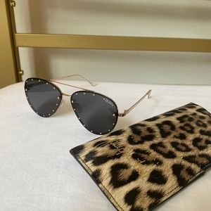 QUAY x Jaclyn Hill Roxanne Studded Aviator Sunglasses